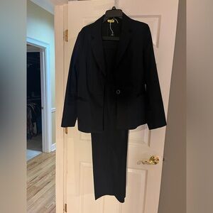 Dark Navy Pant Suit with matching coordinates of different sizes